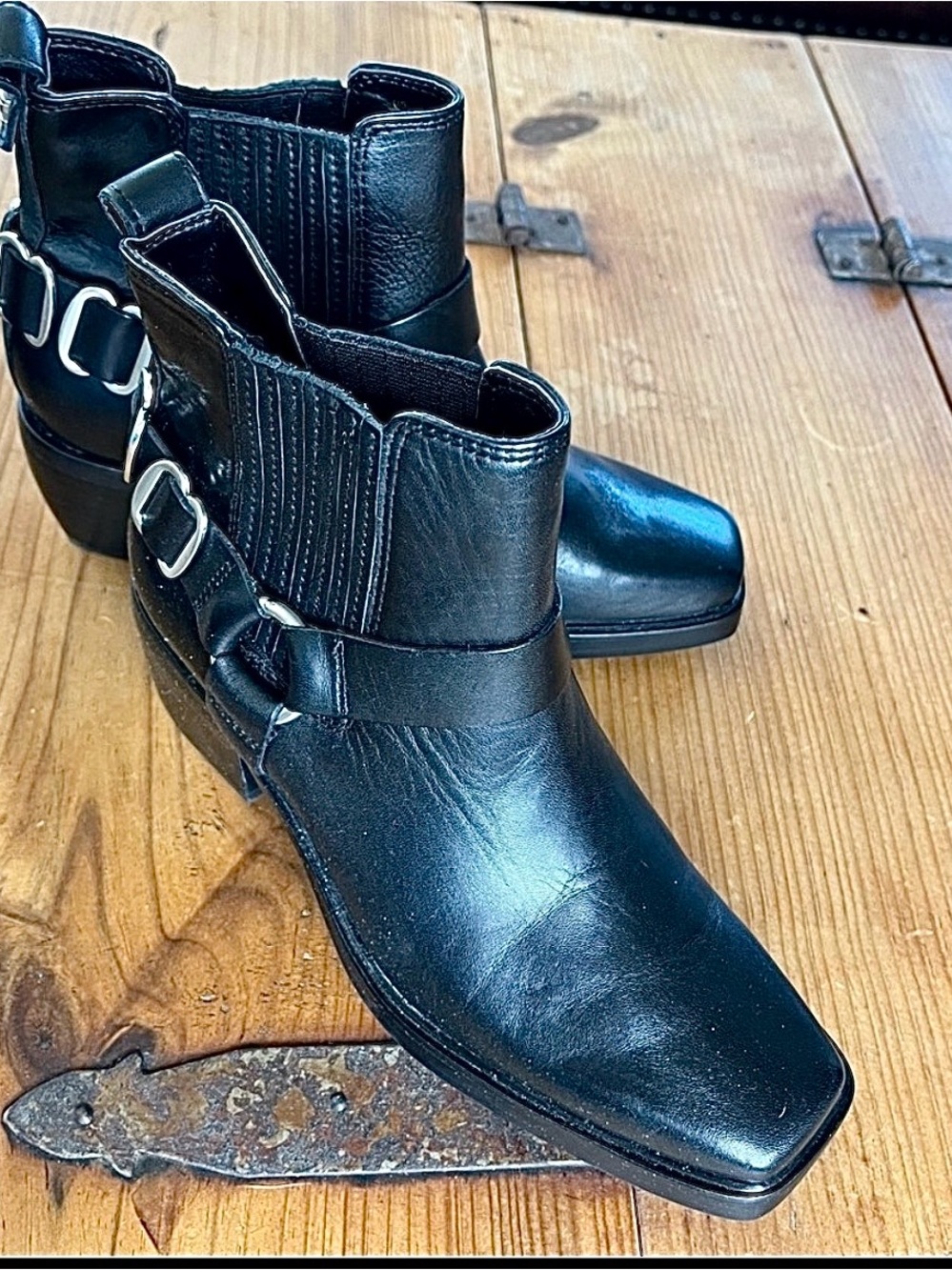 Sam Edelman Bellamie Black Leather Western Harness Ankle Boots Size 6.5